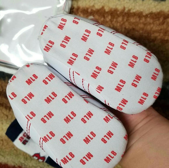 Boston Red Socks baby shoe - Picture 5 of 6